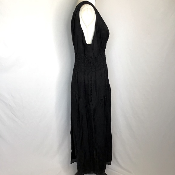 Vince Women's Sleeveless V Neck Smocked Dress

Size: 3X 3TG - Picture 2 of 7